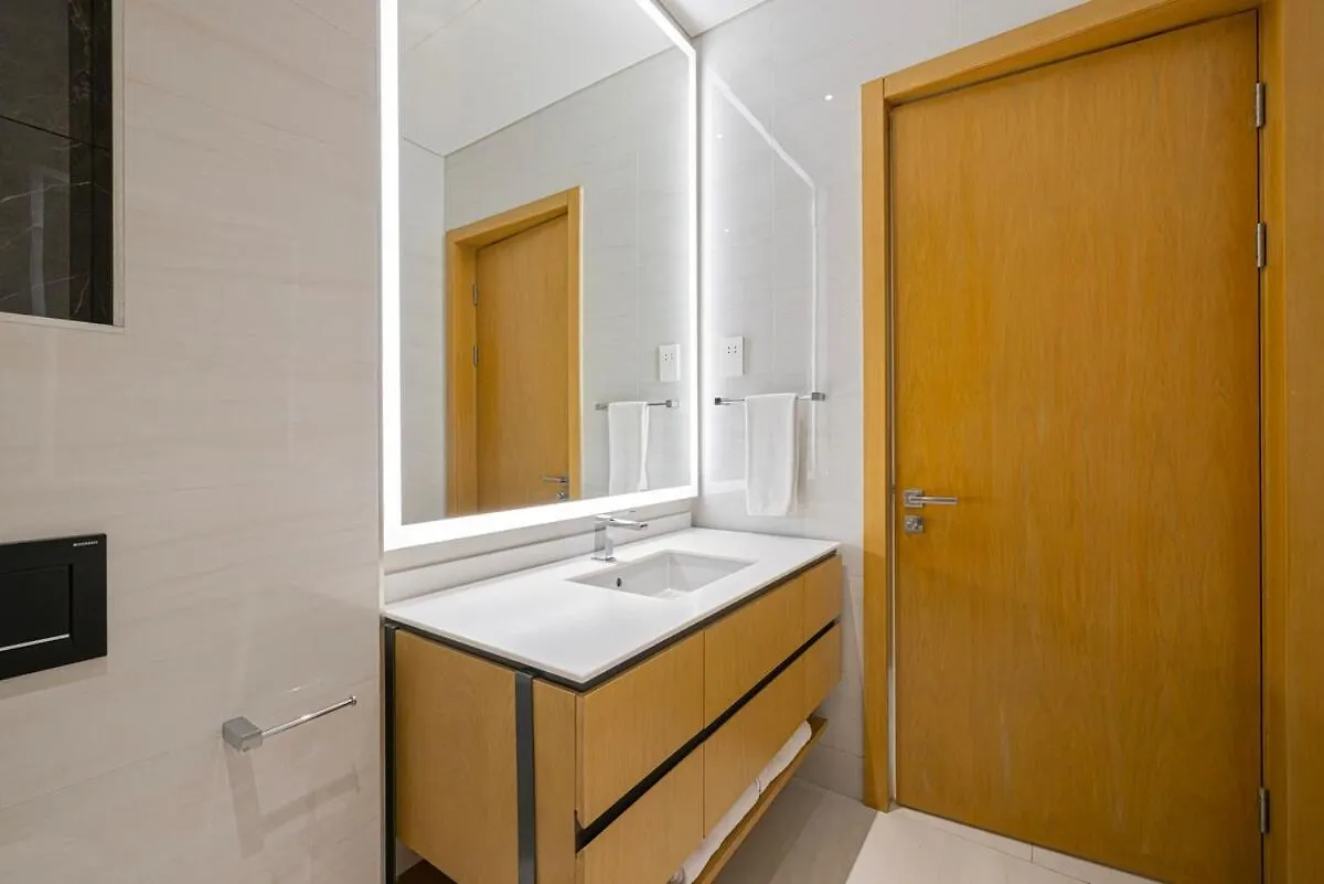 Luxury One Bedroom Sky Villa With Burj Khalifa View Dubai Apartment