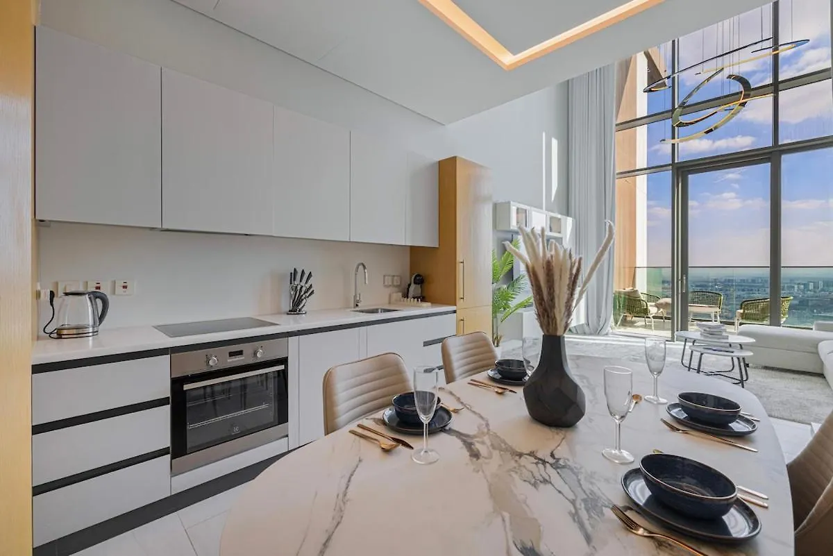 Apartment Luxury One Bedroom Sky Villa With Burj Khalifa View Dubai