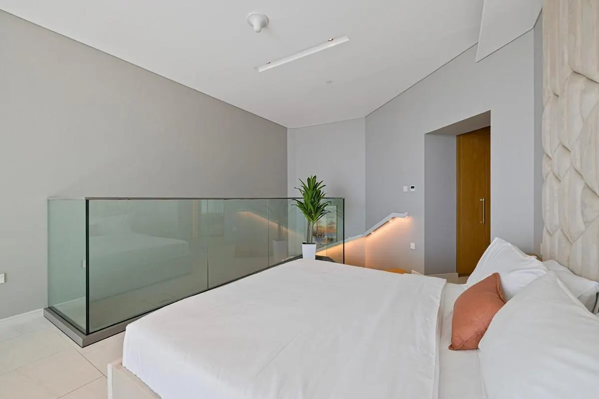 Apartment Luxury One Bedroom Sky Villa With Burj Khalifa View Dubai