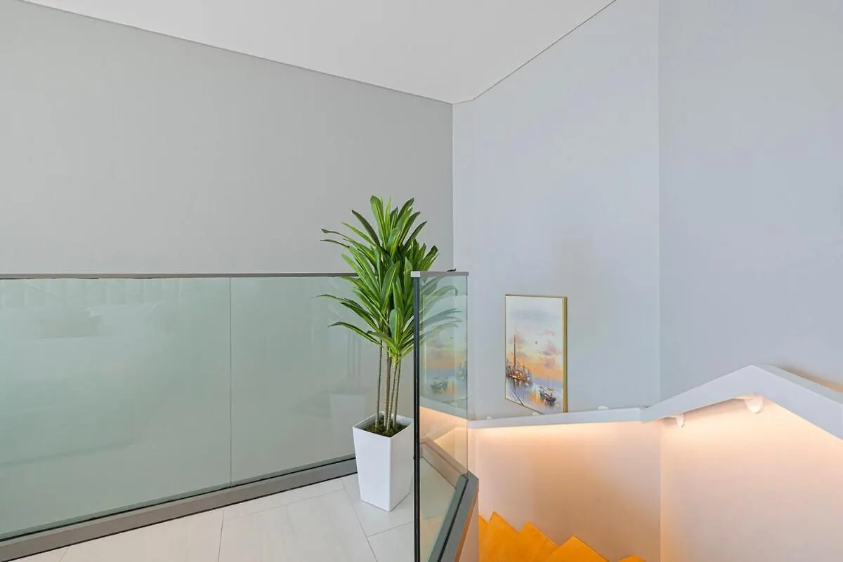 Apartment Luxury One Bedroom Sky Villa With Burj Khalifa View Dubai United Arab Emirates